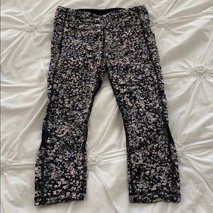 LULULEMON Size 6 Cropped Speed Up Leggings